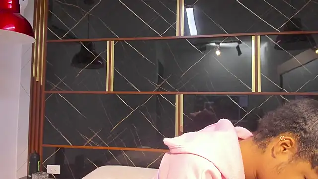 HannyThompson online show from 7, 2, 2026