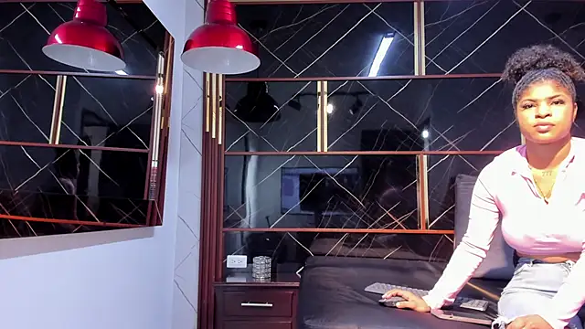 HannyThompson online show from 24, 10, 2025