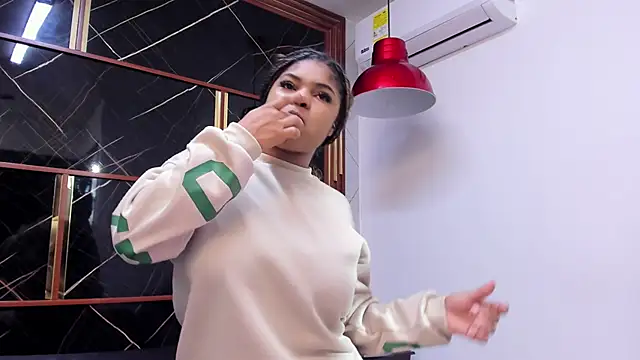 HannyThompson online show from 3, 10, 2025