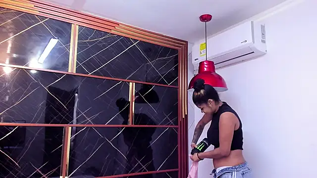 HannyThompson online show from 11, 9, 2025