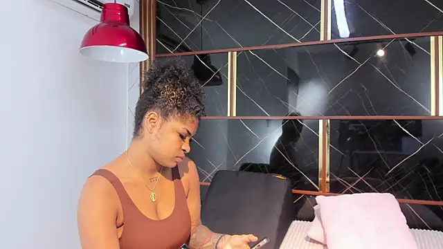 HannyThompson online show from 19, 12, 2025