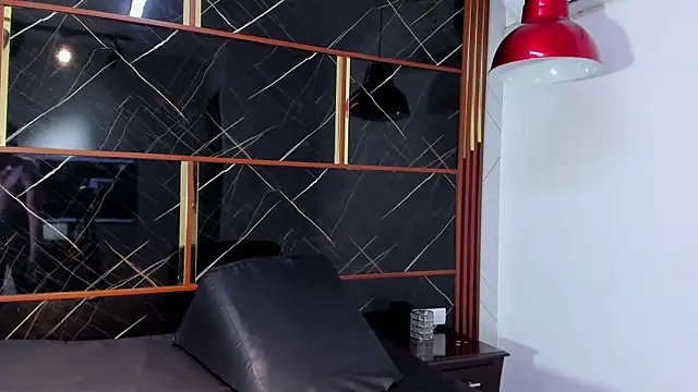 HannyThompson online show from 15, 4, 2026