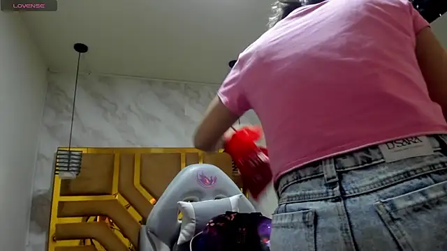 Luciifeer  online show from 19, 12, 2025