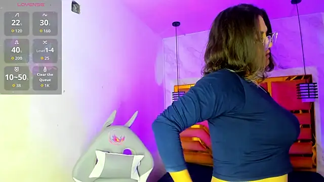 Luciifeer  online show from 27, 2, 2026