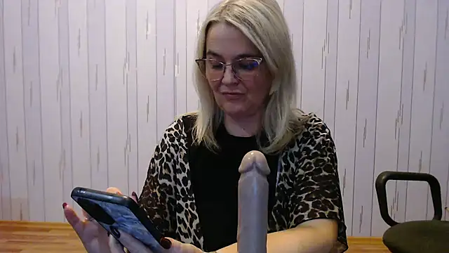 EleanoraDream online show from 6, 11, 2025