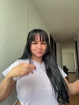 Snapshot of Nova_Gabriela chatting on 19, 4, 2026 Nova Gabriela online show from 19, 4, 2026