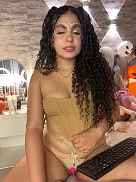 Yassy vazquez online show from 11, 10, 2025