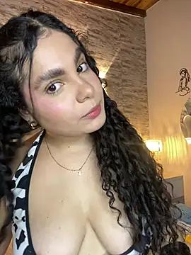 Yassy vazquez online show from 17, 1, 2026