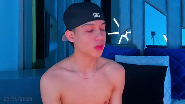 Sebax Young online show from 23, 9, 2025