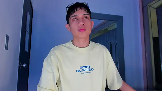 Sebax Young online show from 20, 5, 2026