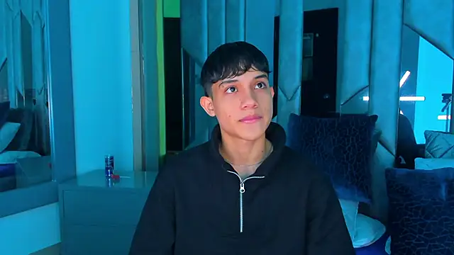 Sebax Young online show from 18, 9, 2025