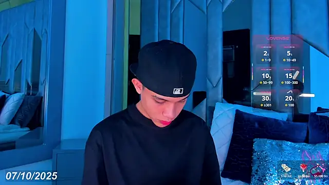 Sebax Young online show from 7, 10, 2025