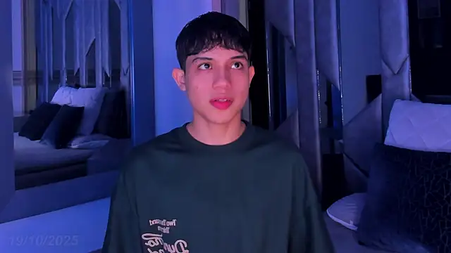 Sebax Young online show from 19, 10, 2025