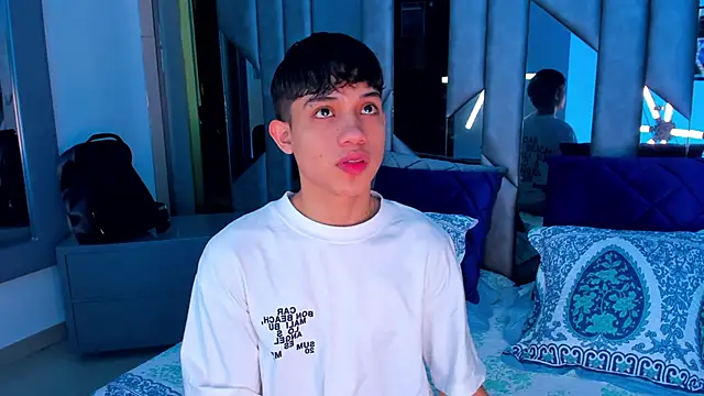 Sebax Young online show from 21, 9, 2025