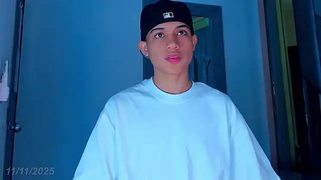 Sebax Young online show from 11, 11, 2025