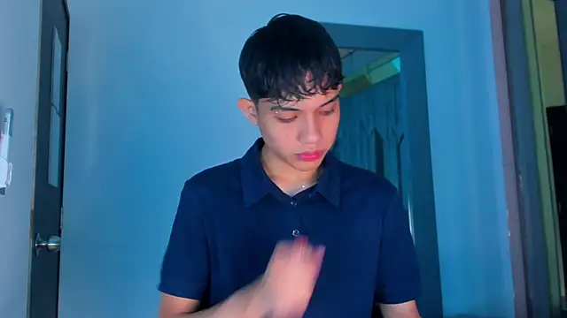 Sebax Young online show from 28, 11, 2025