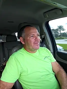 cubanitofeliz40 online show from 12, 1, 2026