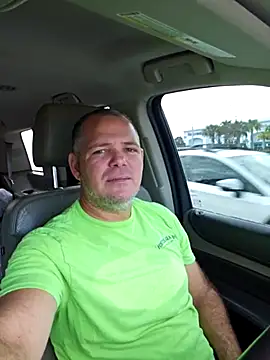 cubanitofeliz40 online show from 12, 2, 2026