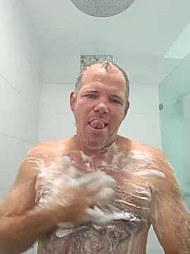 cubanitofeliz40 online show from 27, 2, 2026