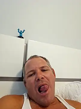 cubanitofeliz40 online show from 18, 9, 2025