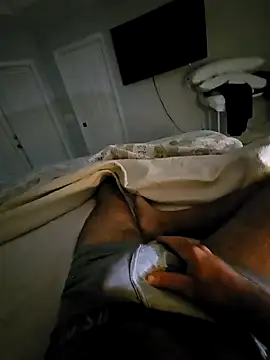 cubanitofeliz40 online show from 5, 12, 2025