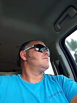 cubanitofeliz40 online show from 27, 10, 2025