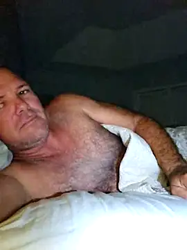 cubanitofeliz40 online show from 18, 12, 2025