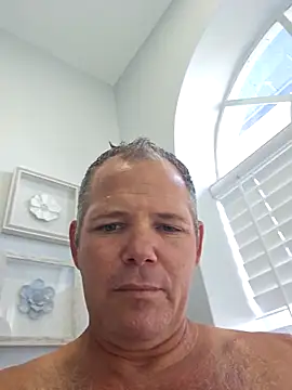 cubanitofeliz40 online show from 22, 12, 2025