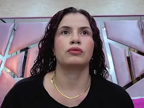 ThaliaCross online show from 23, 2, 2026