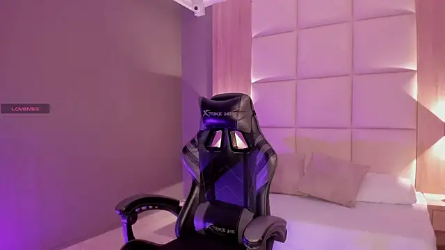 emma fhox online show from 7, 11, 2025