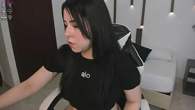 Snapshot of emma_fhox chatting on 26, 2, 2026 emma fhox online show from 26, 2, 2026