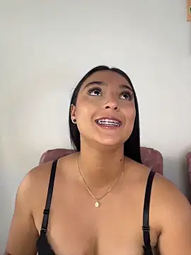 nicolexxaleja online show from 15, 5, 2026