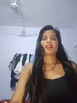 cute radhikaa online show from 15, 6, 2026