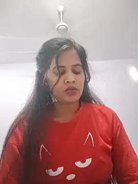 cute radhikaa online show from 30, 5, 2026