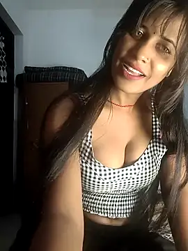 cute radhikaa online show from 17, 10, 2025