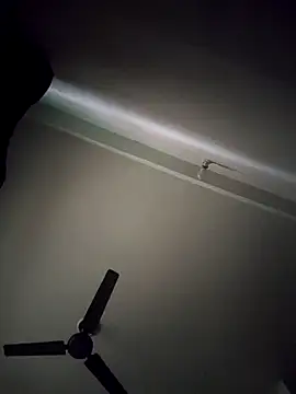 cute radhikaa online show from 8, 11, 2025