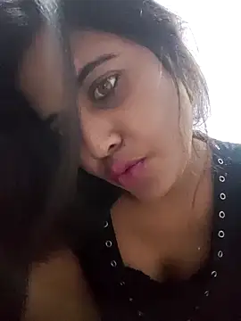 cute radhikaa online show from 21, 5, 2026
