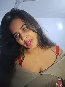 cute radhikaa online show from 16, 6, 2026