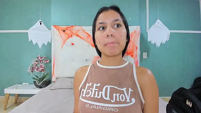 ania gomez online show from 24, 10, 2025