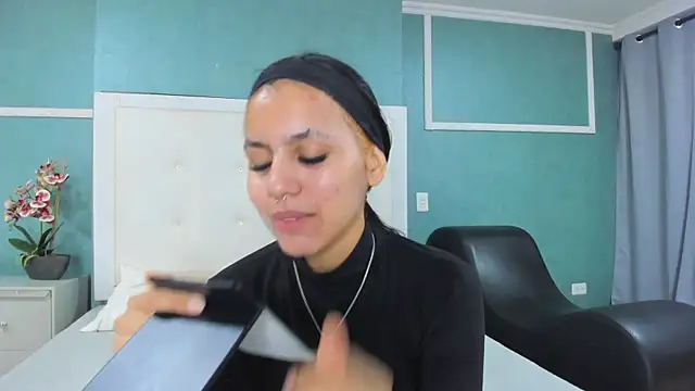 ania gomez online show from 17, 12, 2025