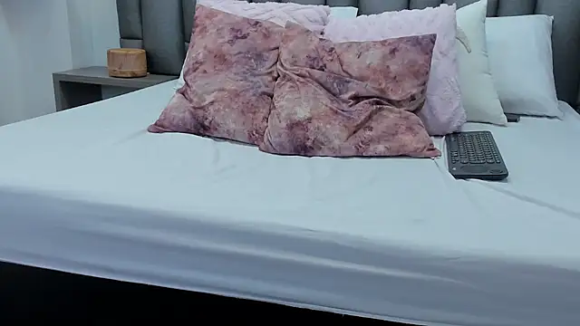 Snapshot of ZoeKrug chatting on 26, 2, 2026 ZoeKrug online show from 26, 2, 2026