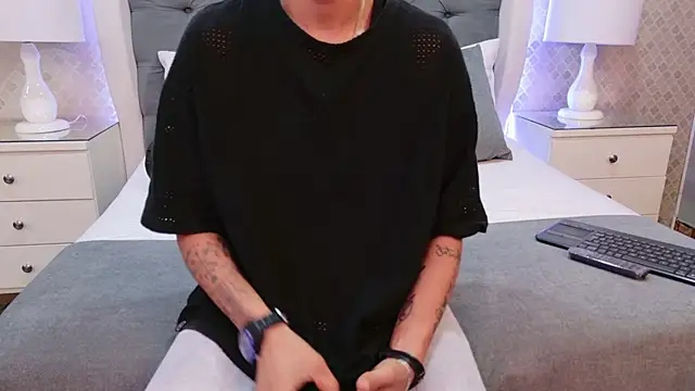 ZoeKrug online show from 8, 1, 2026