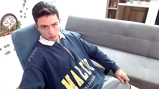 santii ss online show from 4, 4, 2026