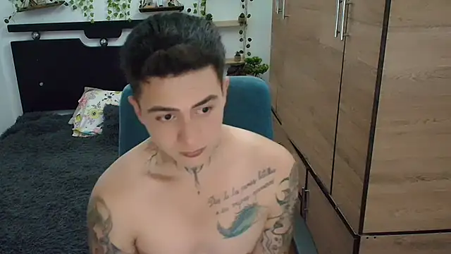 Snapshot of santii_ss chatting on 12, 5, 2026 santii ss online show from 12, 5, 2026