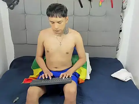 Snapshot of jake_hott1 chatting on 10, 9, 2025 jake hott1 online show from 10, 9, 2025