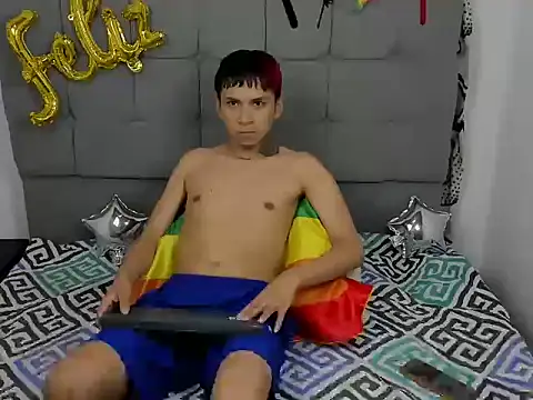 Snapshot of jake_hott1 chatting on 4, 10, 2025 jake hott1 online show from 4, 10, 2025