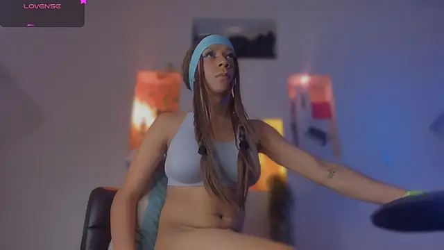 Chloe cooperr online show from 2, 10, 2025