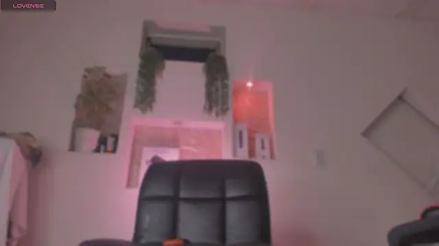 Chloe cooperr online show from 23, 9, 2025