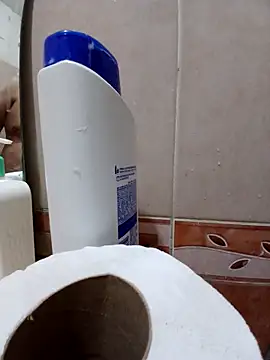 Snapshot of JesVel chatting on 10, 11, 2025 JesVel online show from 10, 11, 2025