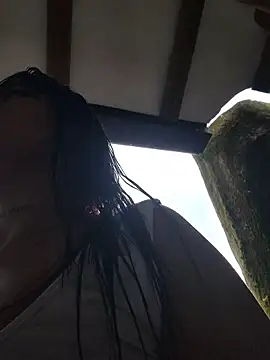 Yessica Lopezz online show from 17, 11, 2025